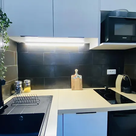 L 45 Apartment *